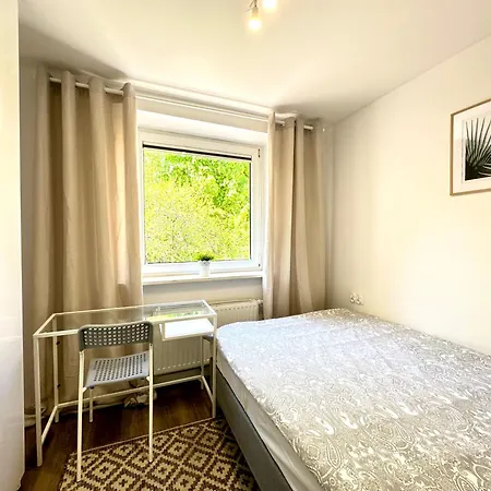 4-pokojowe Mieszkanie Przy Plazy & Parking Apartman Sopot
