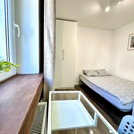 Apartman 4-pokojowe Mieszkanie Przy Plazy & Parking *