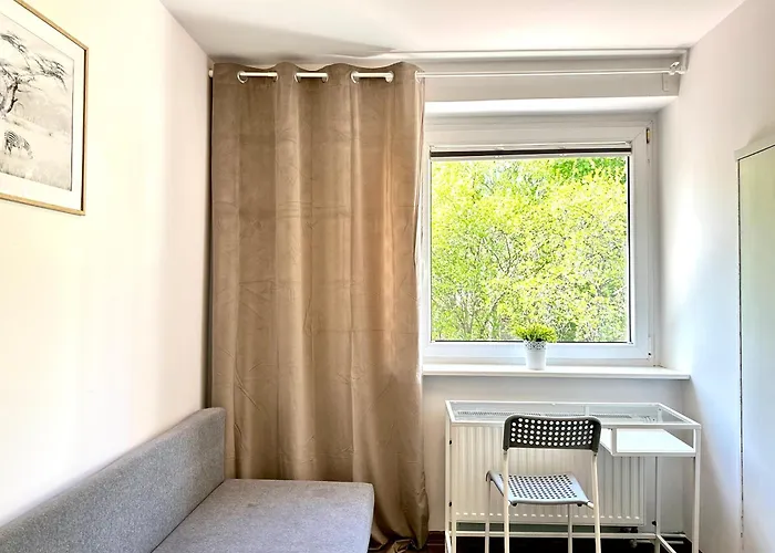 4-pokojowe Mieszkanie Przy Plazy & Parking דירה *