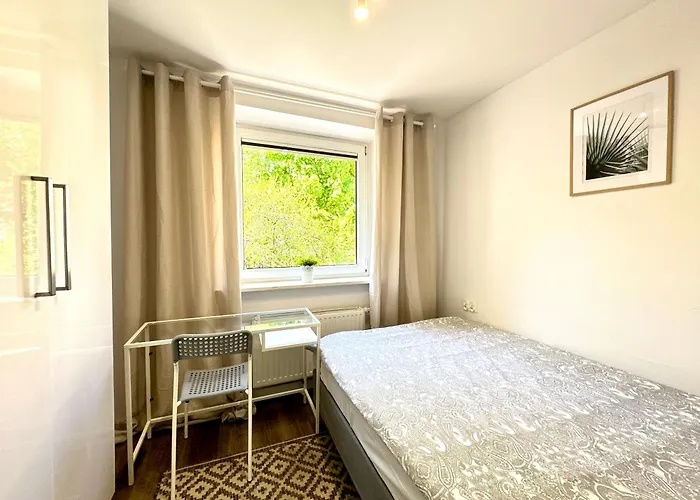 4-pokojowe Mieszkanie Przy Plazy & Parking דירה סופוט