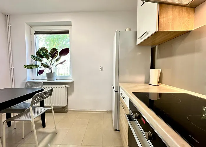 4-pokojowe Mieszkanie Przy Plazy & Parking